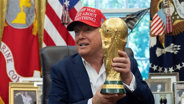 تدعو ألمانيا إلى مقاطعة كأس العالم احتجاجاً على سياسات ترامب المثيرة للجدل وتأثيره على الرياضة العالمية.